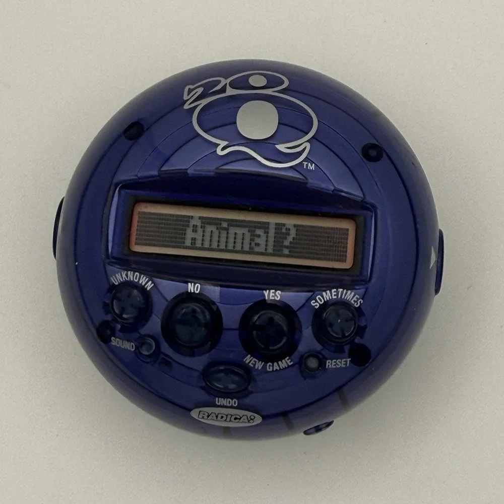 20Q - 20 Questions Electronic Hand Held Game Purple 2009 Radica Tested Works